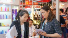 Water bottle trade show image