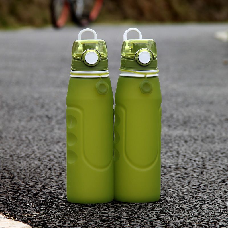 Silicone squeeze water bottle, roll up water bottle