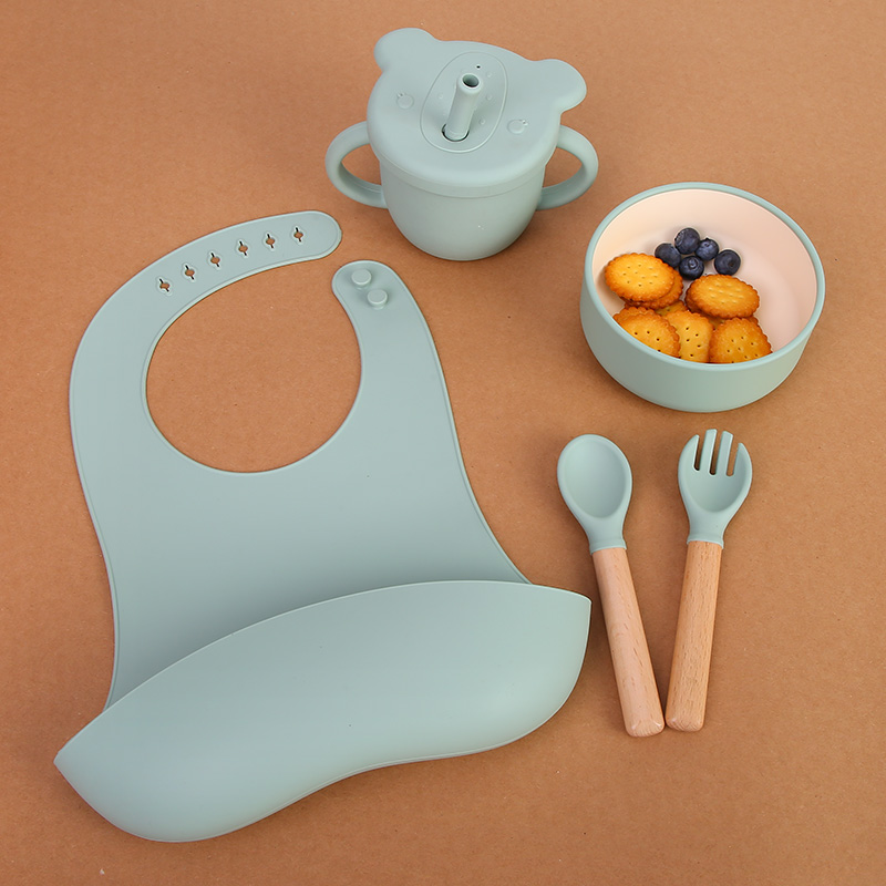 custom silicone feeding set