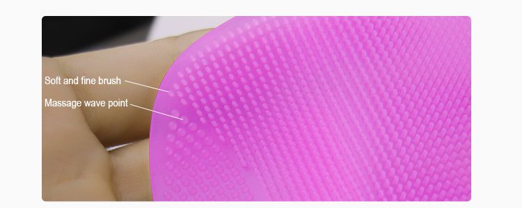 Silicone face scrubber